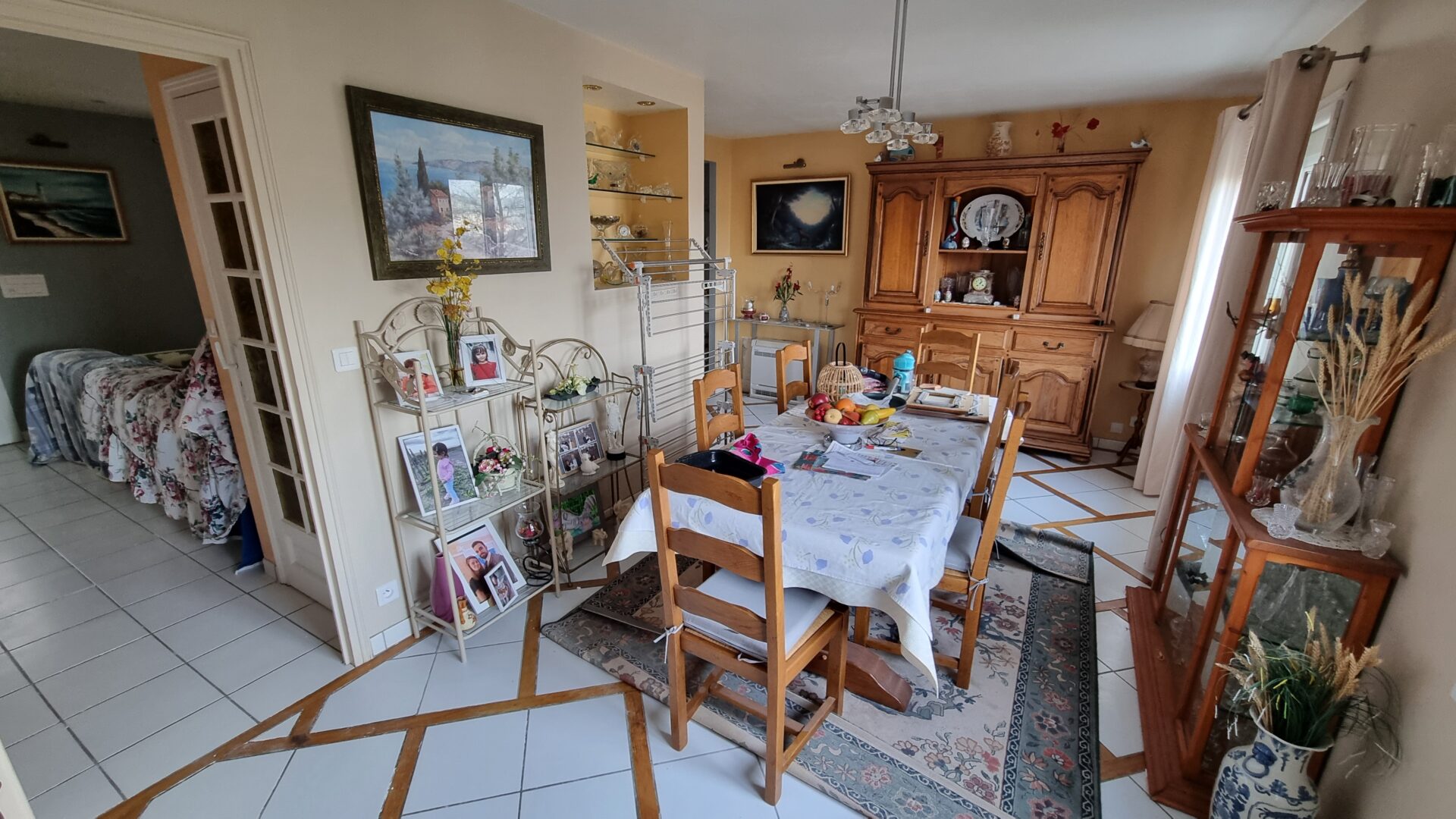 salle à manger rdc de chaussée Maison viager occupé Cosnac 19360