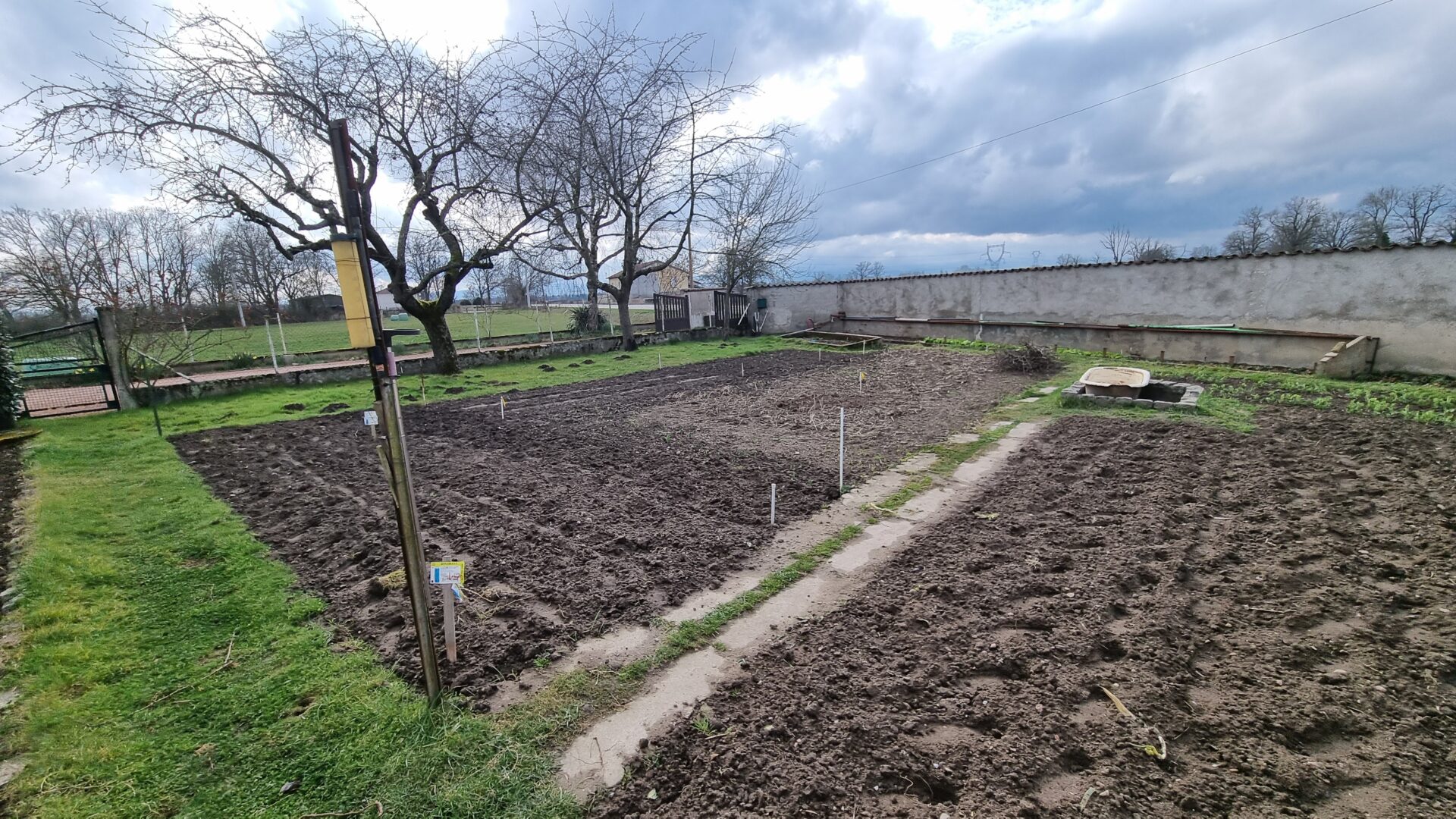 jardin Maison viager occupé Vougy