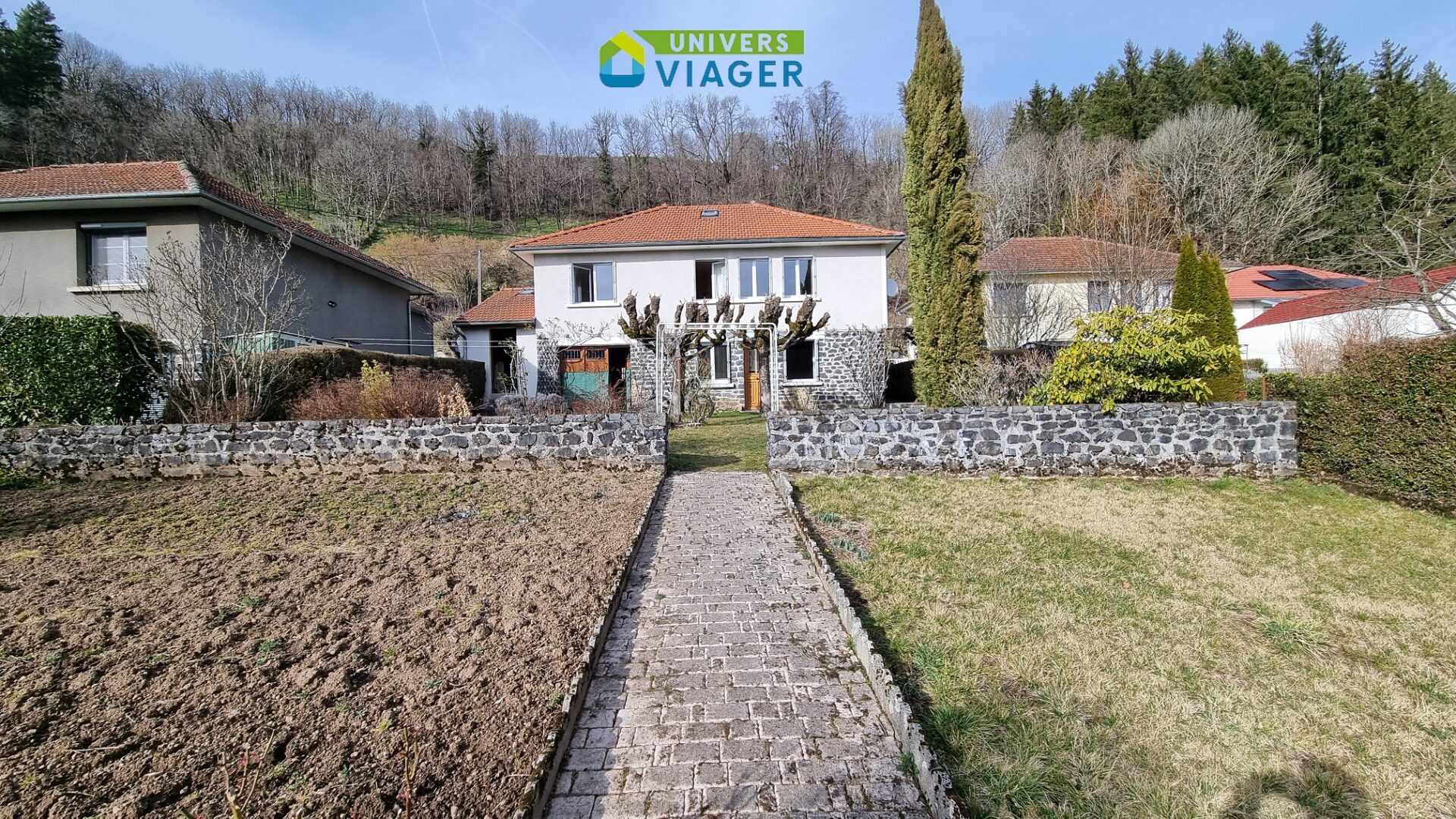 facade Saint Martin Valmeroux Maison Viager occupé