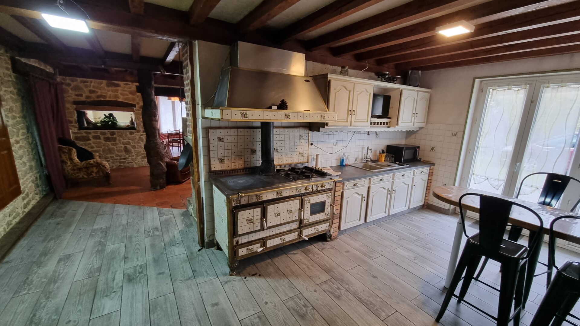 Cuisine salon Maison viager occupé Saint Agathe