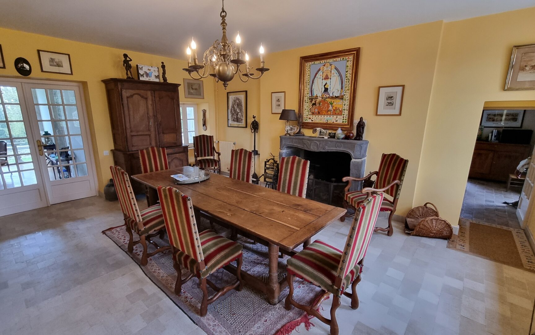 salle à manger Saint maurice pres pionsat 63330