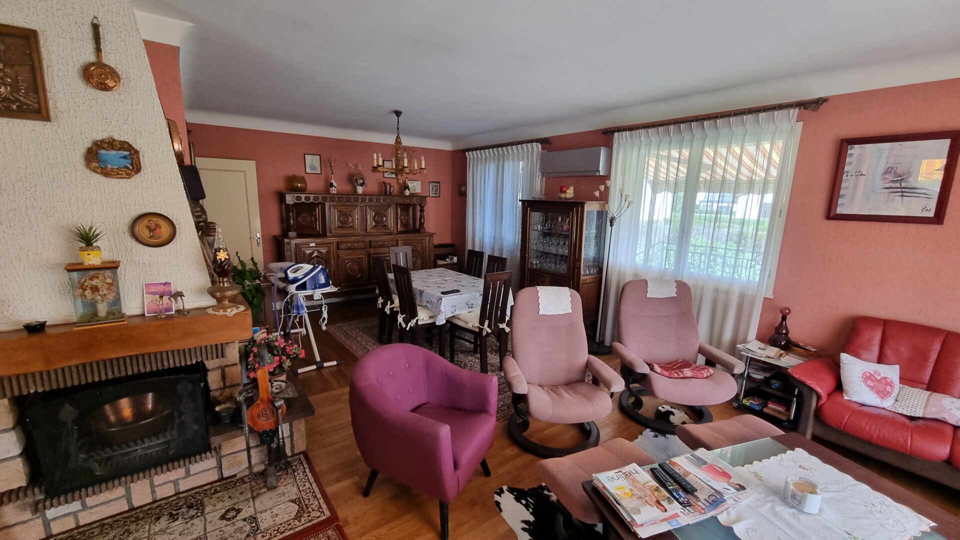 Salon salle à manger Maison viager occupé Mozac 63200