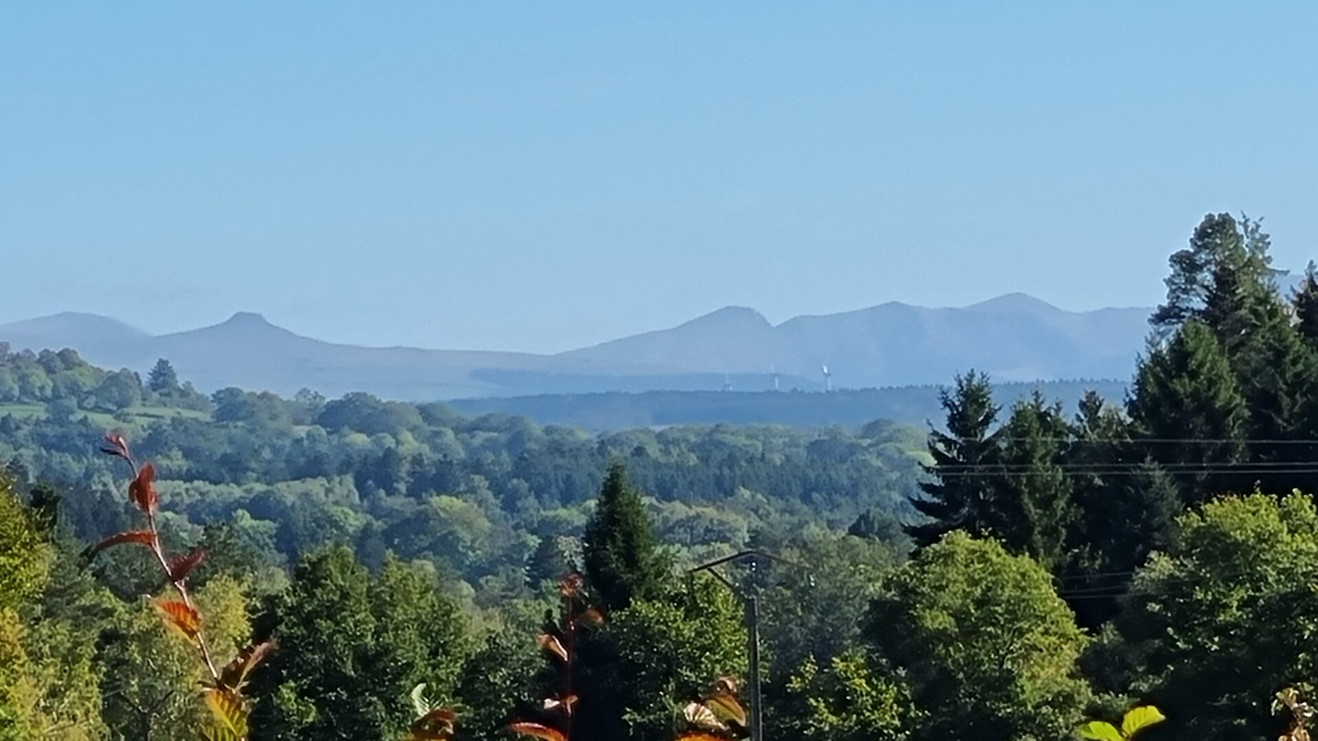 Banne d ordanche mont du sancy Maison viager occupé Verneugheol