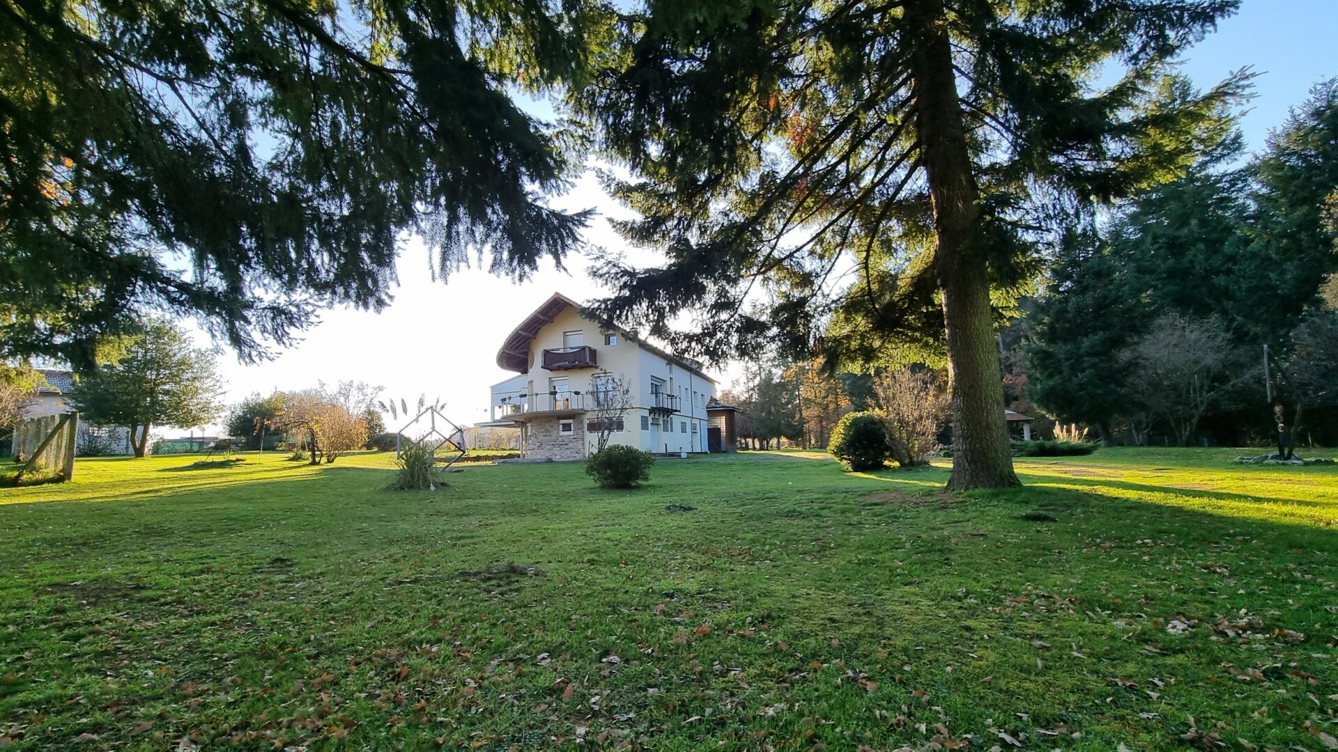 exterieur portail viager occupé blot l eglise 63440
