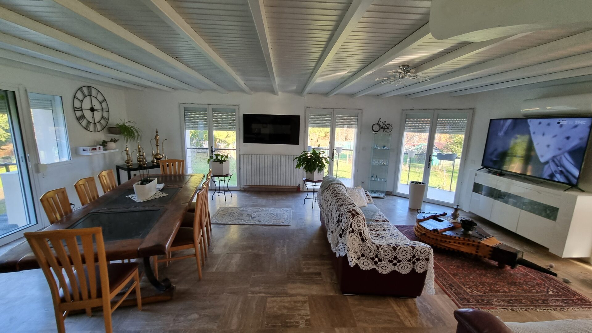 salle a manger viager occupé blot l eglise 63440