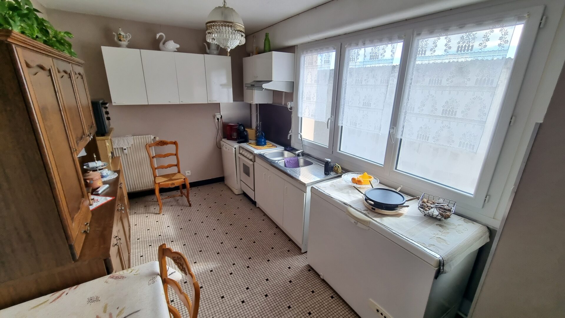 Cuisine appartement viager libre Montlucon 03100.