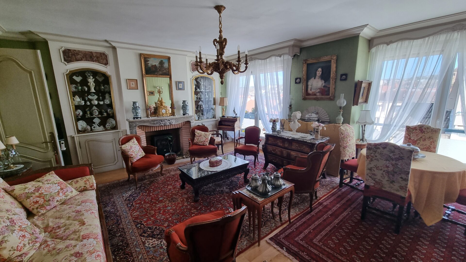 salon vue balcon Appartement viager occupé Montlucon 03100