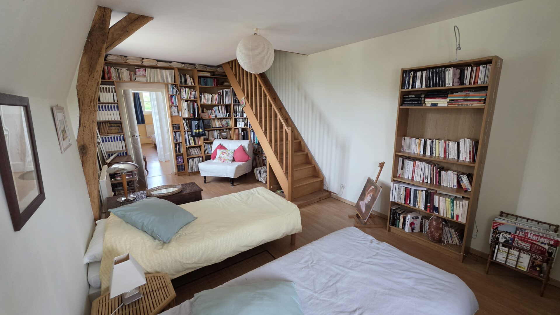 chambre bibliotheque Saint leopardin d augy 03160.j