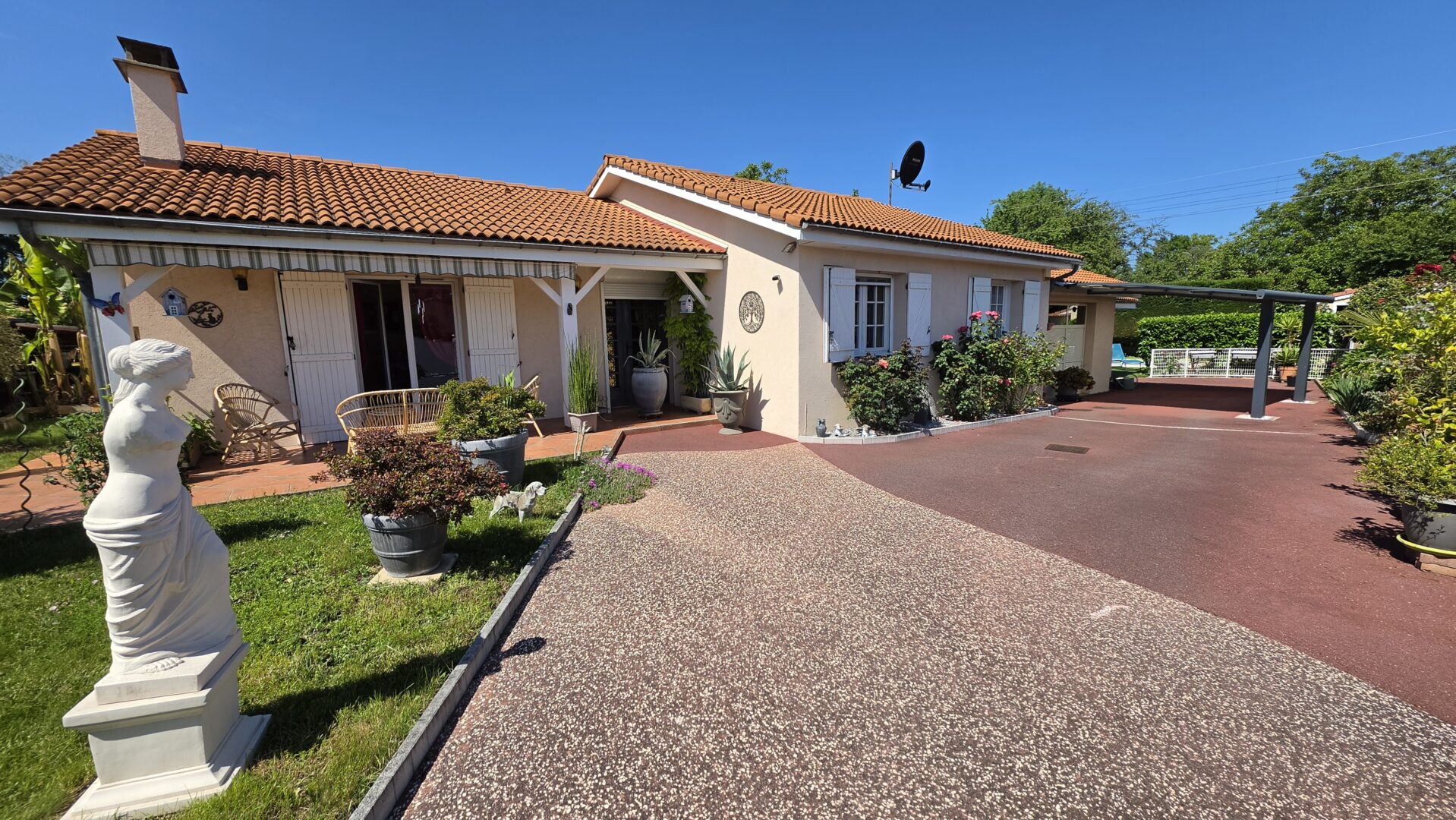facade maison Maison viager occupe Menetrol 63200