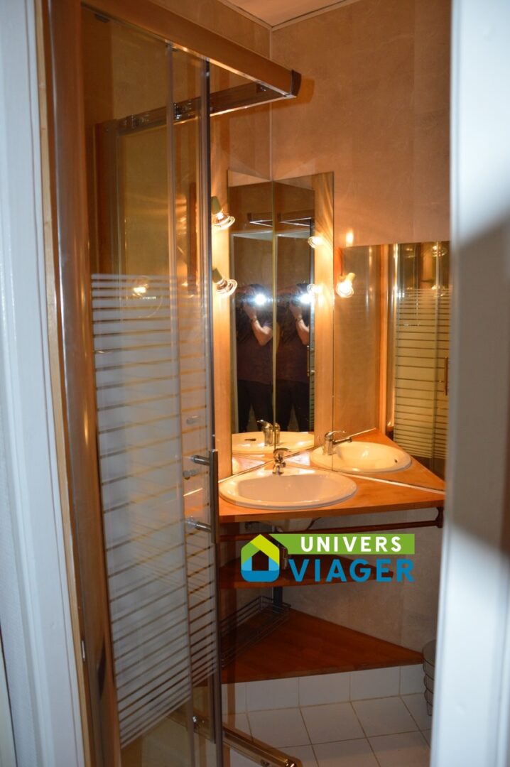 Immeuble en vente à terme libre à La Rochelle, rue des merciers Charente-Maritime