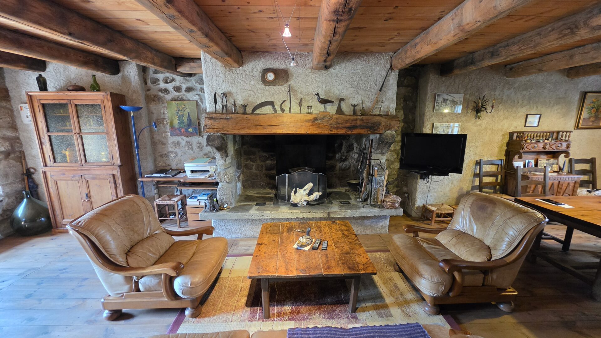 cheminée salon Maison Viager occupé CHAUDEYRAC 48170