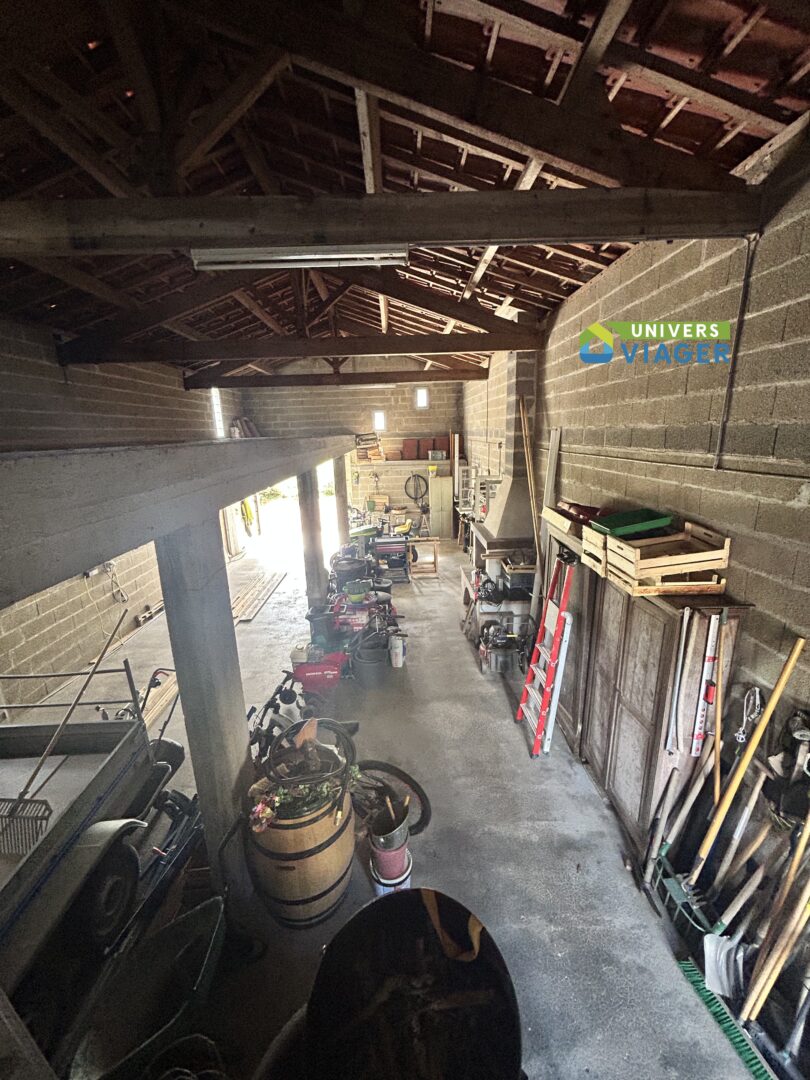 vente à terme libre-charpente-maritime-bordeaux-propriété-grande maison-4 chambres- grand garage- st martin de Coux