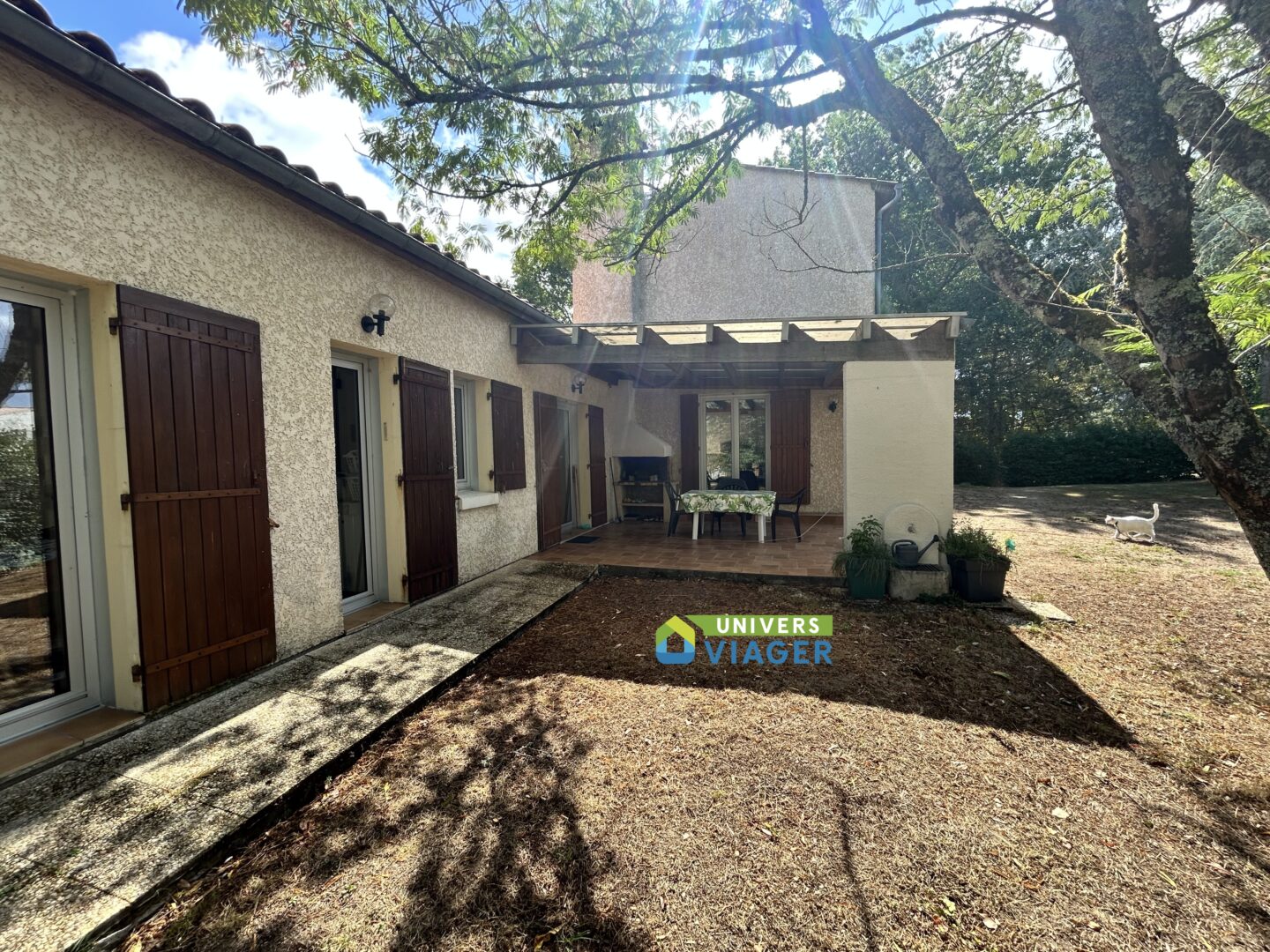 vente à terme libre-charpente-maritime-bordeaux-propriété-grande maison-4 chambres- grand garage- st martin de Coux