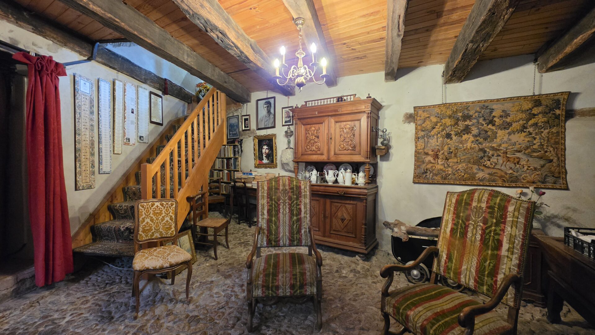 piece Maison viager occupé Saint haon le chatel 42370