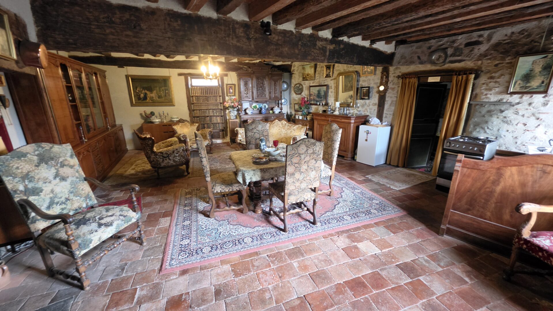 salon cuisine Maison viager occupé Saint haon le chatel 42370